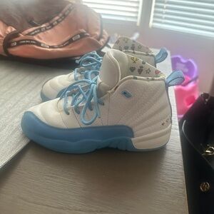 Jordan 12 emoji size 2y used.